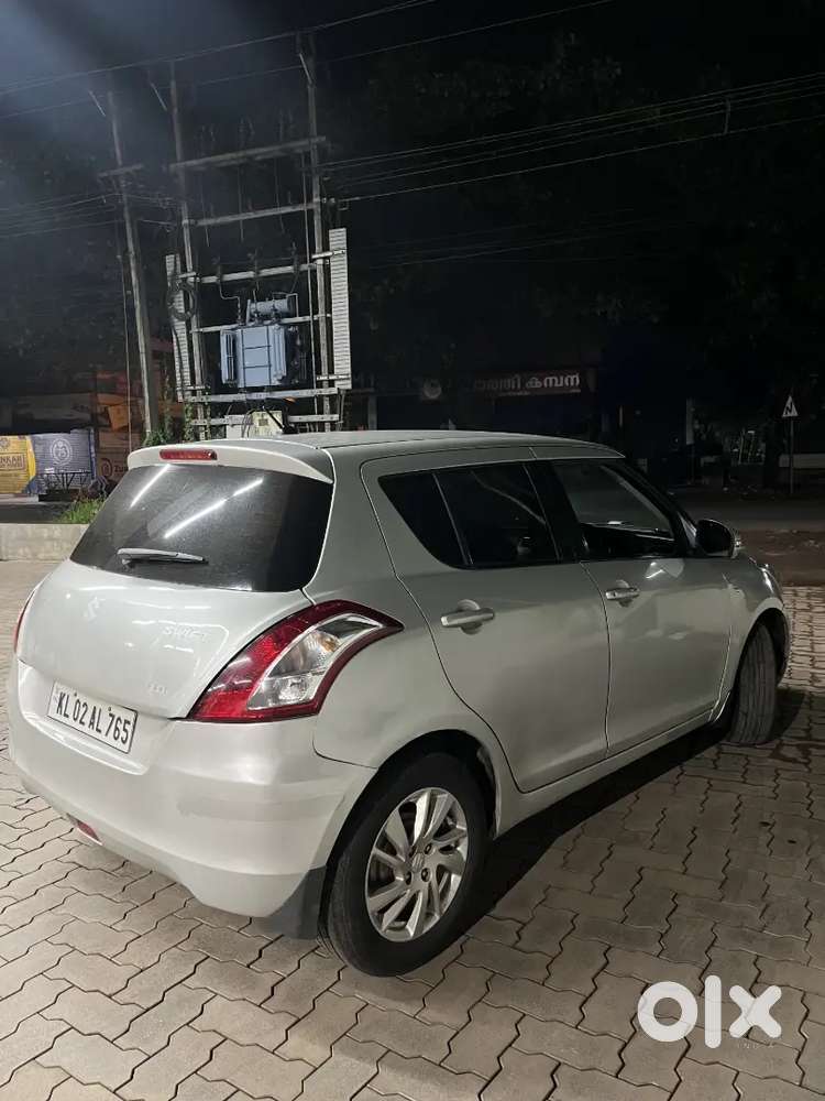 Maruti Suzuki Swift 2012