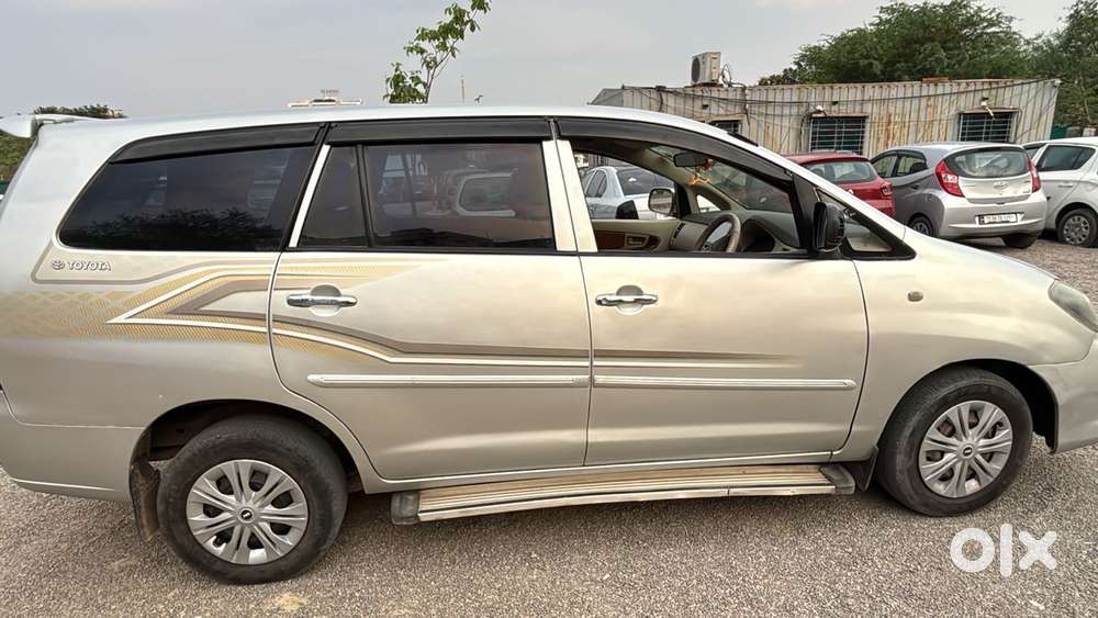Toyota Innova 2.5 Gx 7 Str Bs-iii, 2007, Diesel