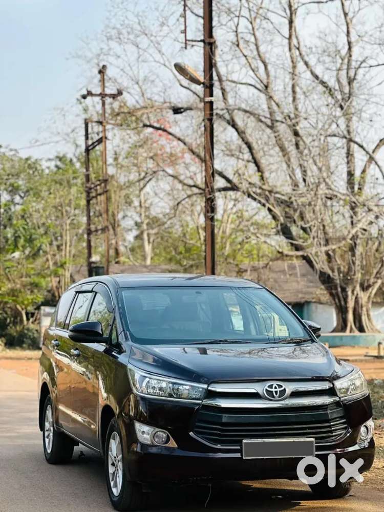 Toyota Innova Crysta 2.4 2019