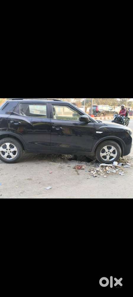 Mahindra Xuv300 W6 2024