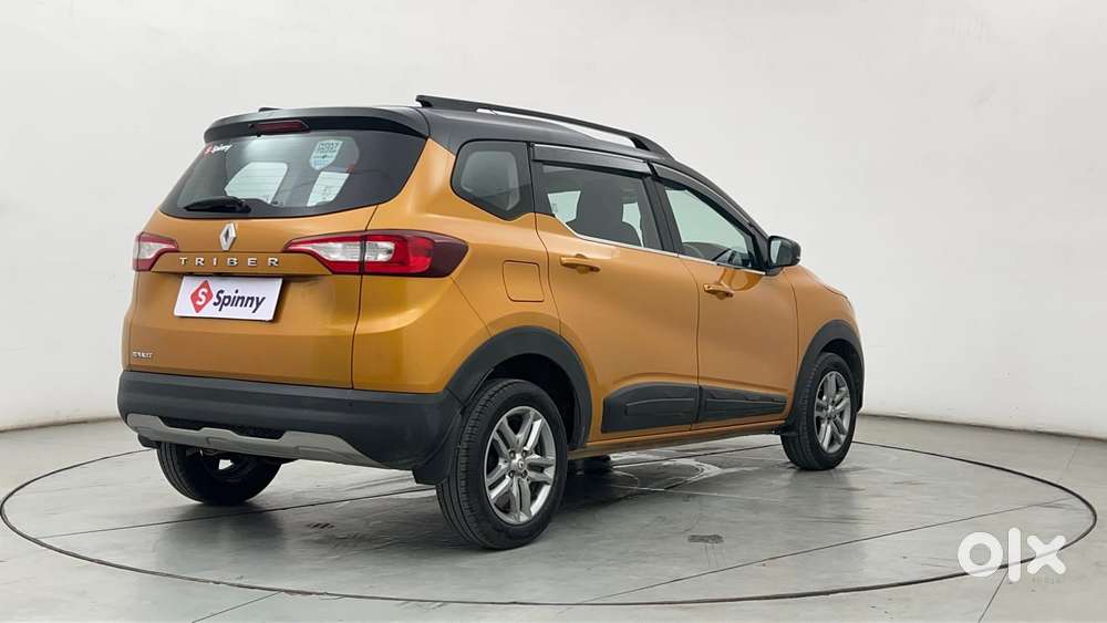 Renault Triber 1.0 Rxz Dual Tone, 2022, Petrol