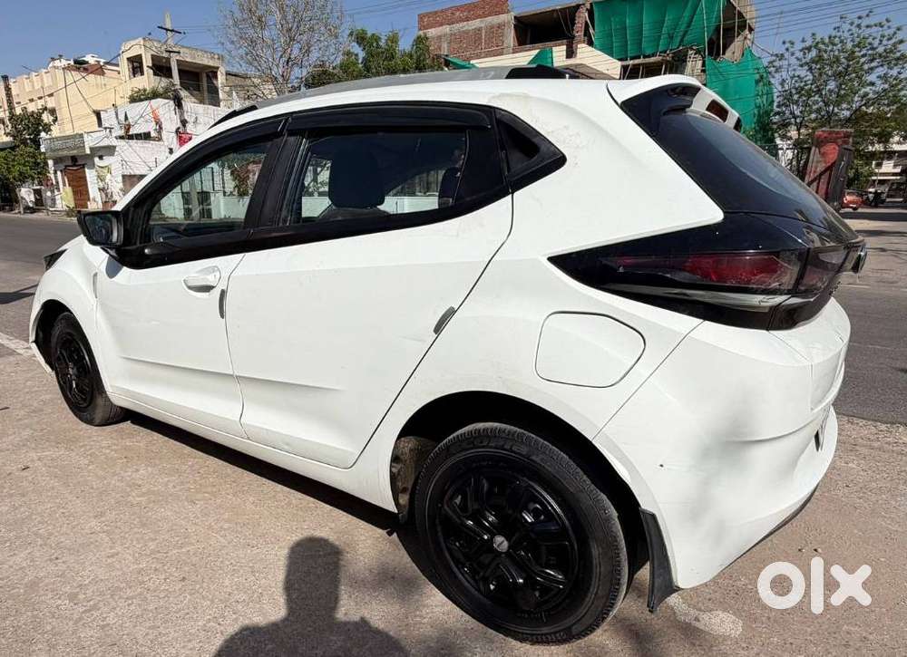 Tata Altroz 1.5 Xe Plus Diesel, 2023, Diesel