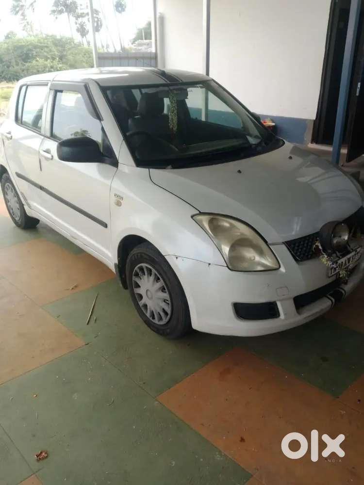 Maruti Suzuki Swift Dzire 2010