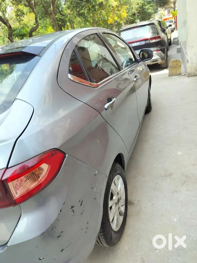 Tata Tigor Diesal 1st Owner New Tyres Full Insured