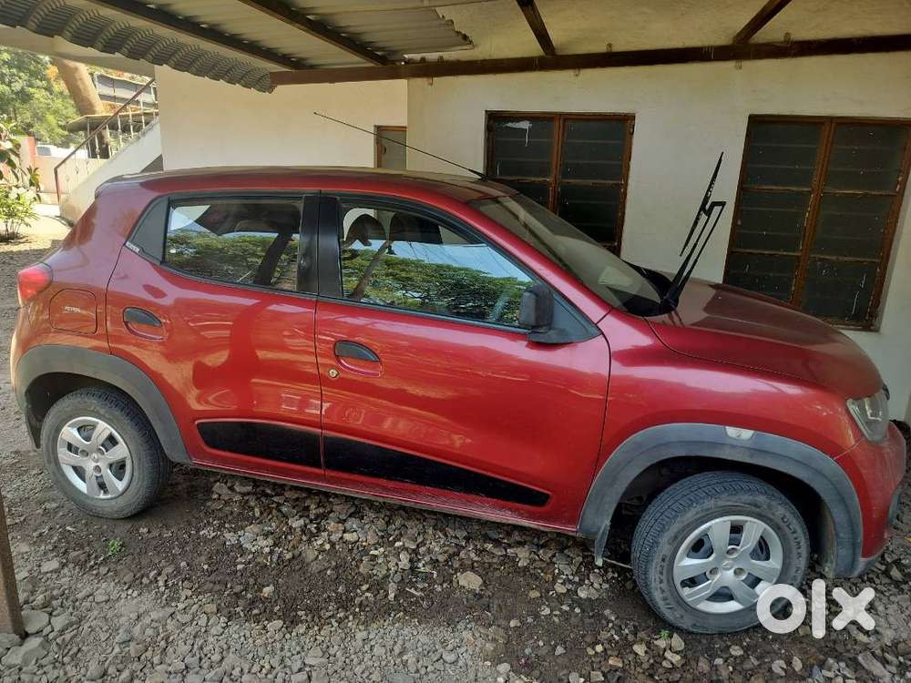 2016 Renault Kwid  Petrol– 39,000 Km – Fiery Red – 21.9 Kmpl –
