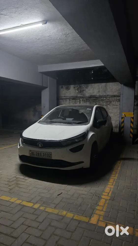 Tata Altroz 2022 Diesel Well Maintained
