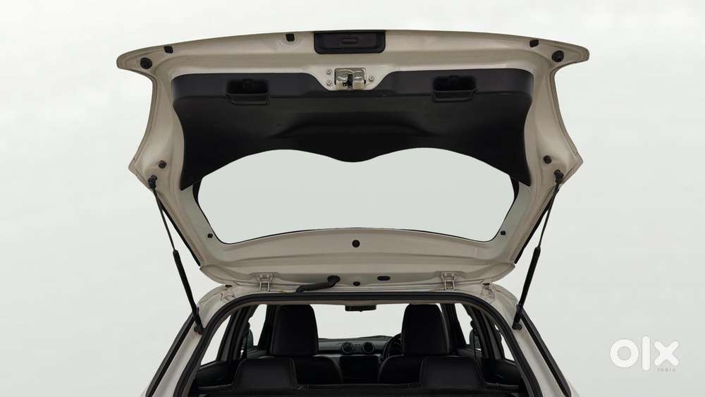 Maruti Suzuki Swift Amt Vxi, 2022, Petrol