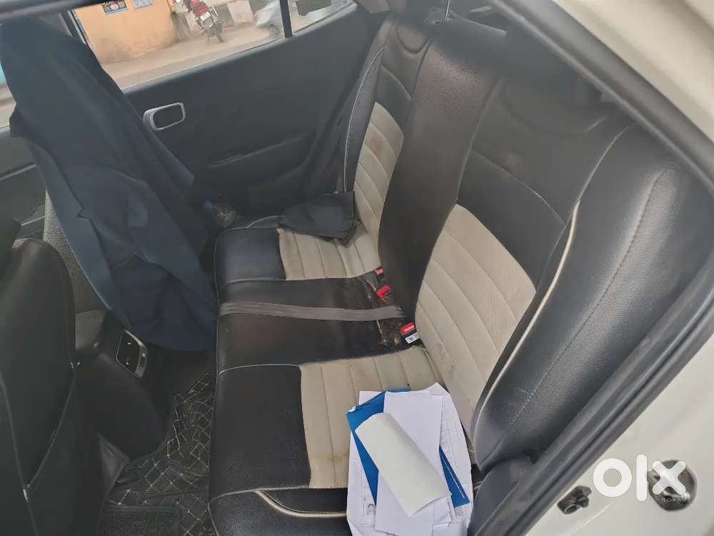 Hyundai Venue 2021 Petrol Well Maintained