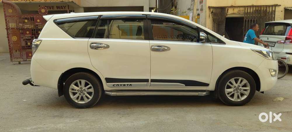 Toyota Innova Crysta 2.4 G Mt 7 Str, 2016, Diesel