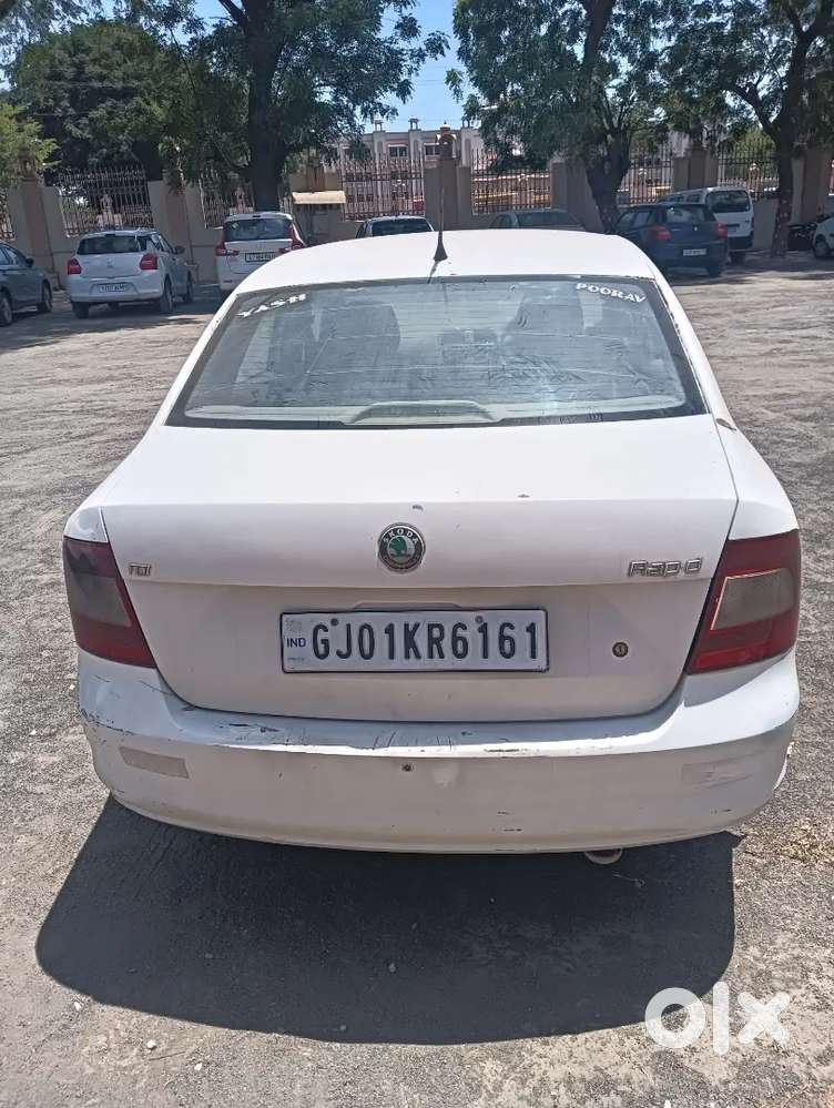 Skoda Rapid Ambition 1.6 Tdi Mt (diesel)