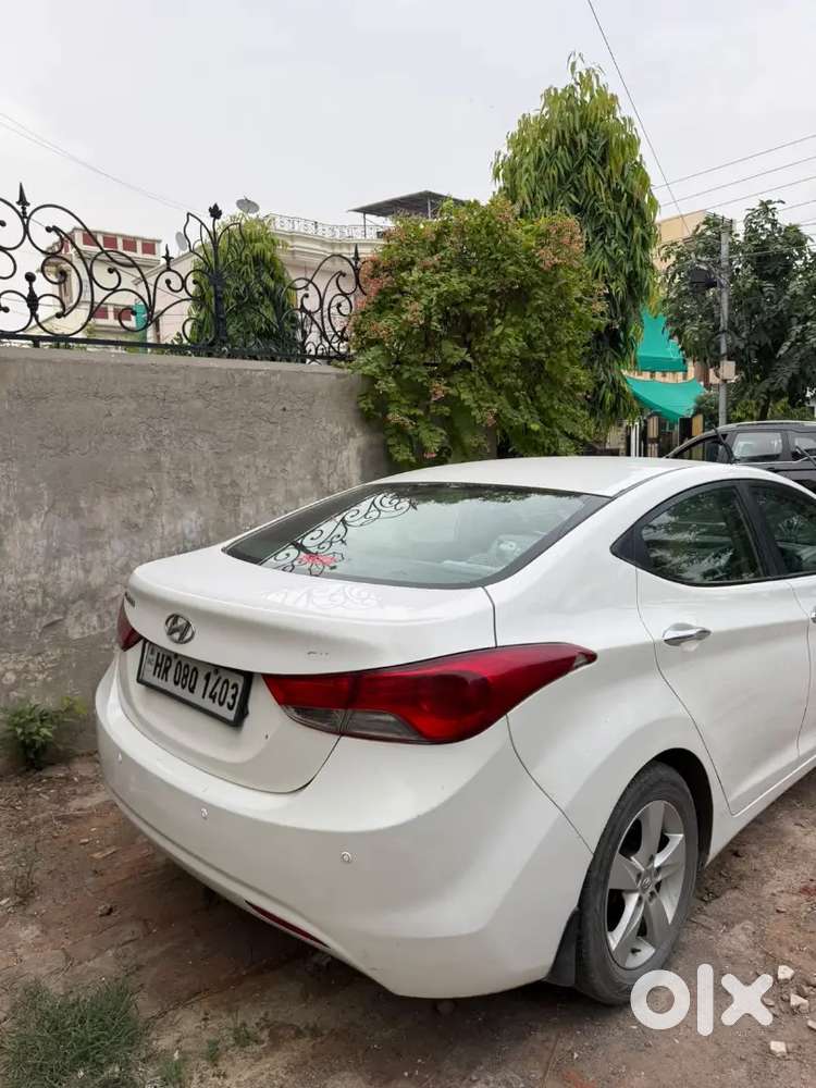Hyundai Elantra Crdi 2013