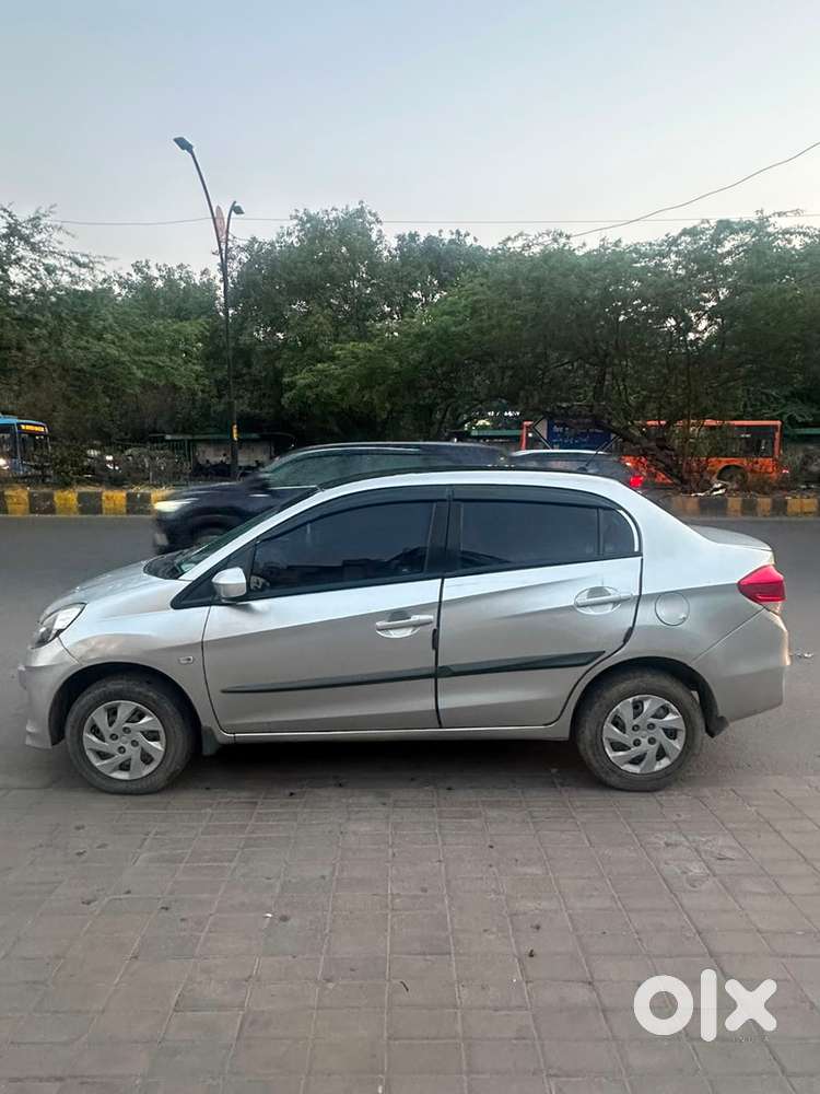 Honda Amaze Petrol 2014
