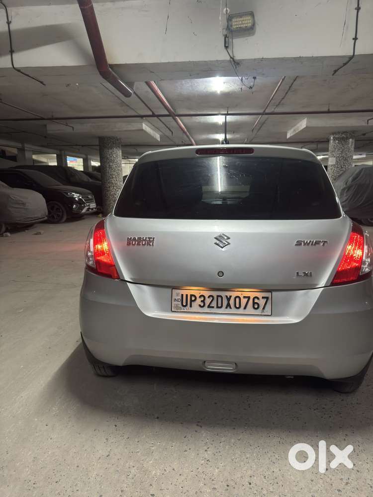 Maruti Suzuki Swift 1.2 Lxi (o), 2011, Petrol