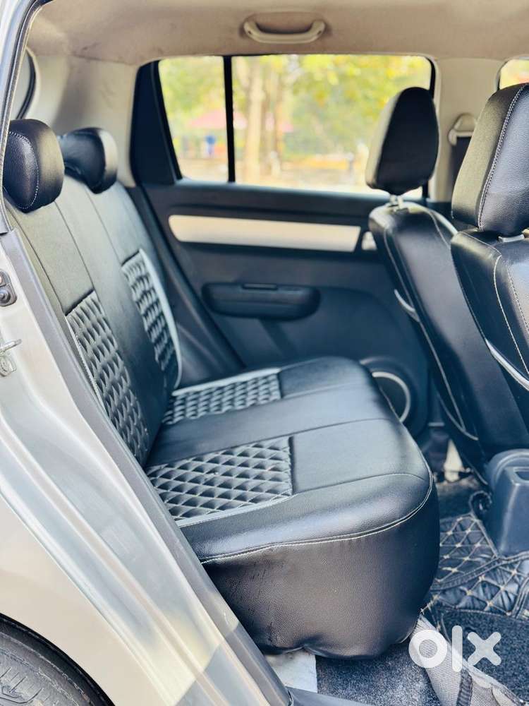 Maruti Suzuki Swift Vxi + Manual, 2010, Petrol