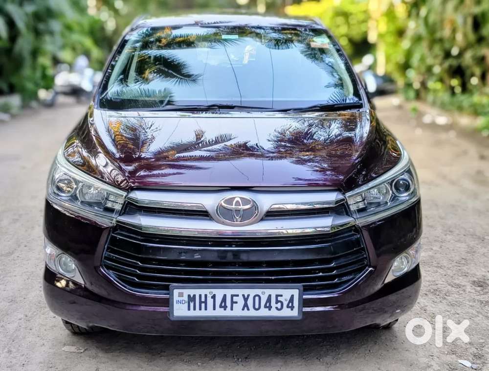 Toyota Innova Crysta 2.8 Zx At 7 Seater, 2016, Diesel