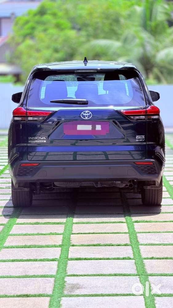 Toyota Innova Hycross 2.0 Zx Hybrid 7 Str, 2026, Petrol