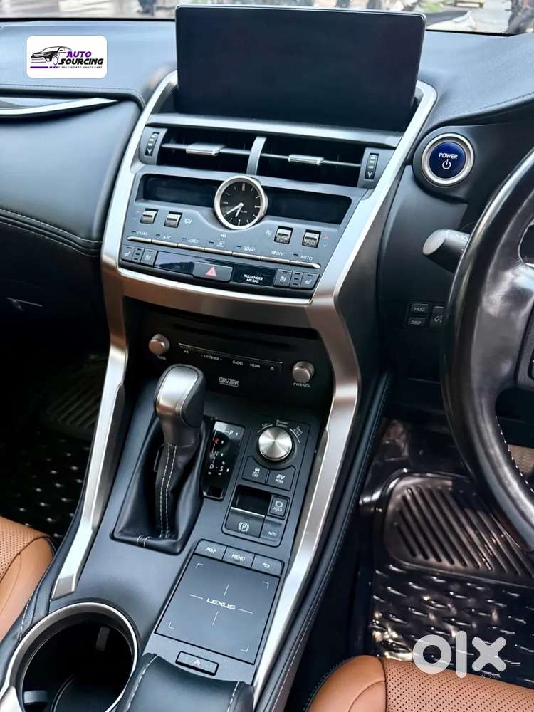 Lexus Nx, 2021, Petrol