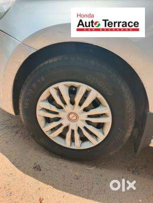 Skoda Rapid 1.6 Mpi At Ambition Plus, 2013, Petrol