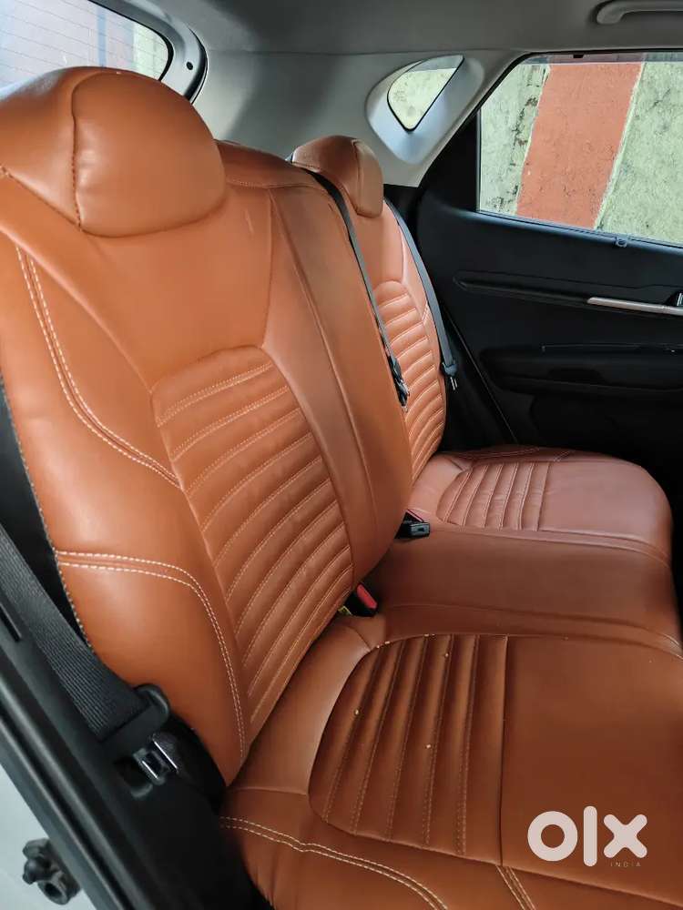 Kia Sonet Petrol With Sunroof