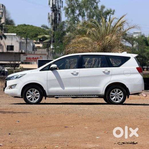 Toyota Innova Crysta 2.4 G Mt 8s, 2017, Diesel