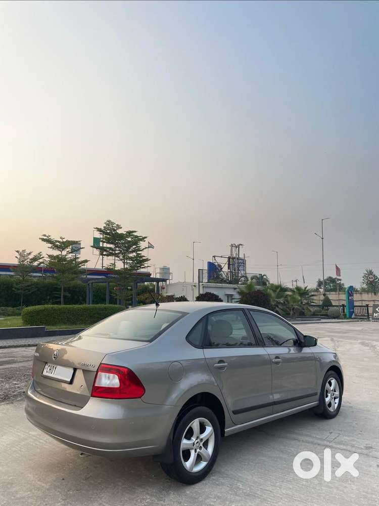 Skoda Rapid 1.5 Tdi At Elegance, 2015, Diesel