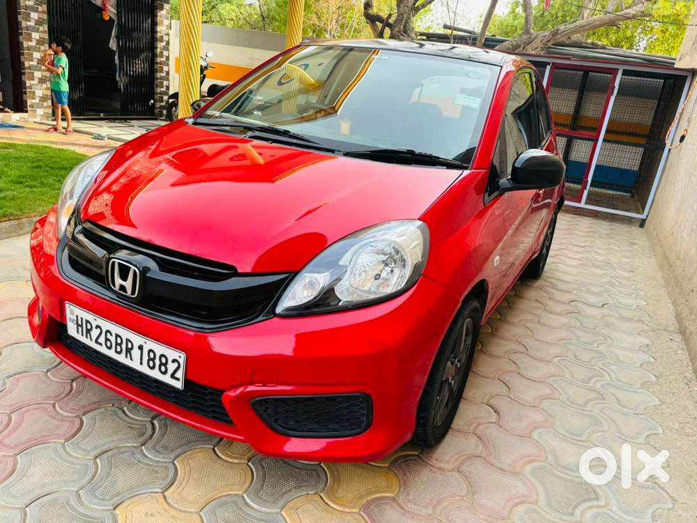 Honda Brio Petrol 2012 Car