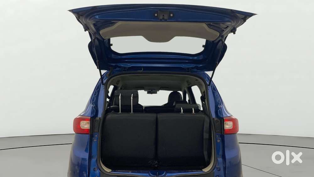 Renault Triber Rxz Easy-r Amt, 2023, Petrol