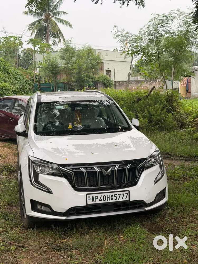 Mahindra Xuv700 Ax7 2025