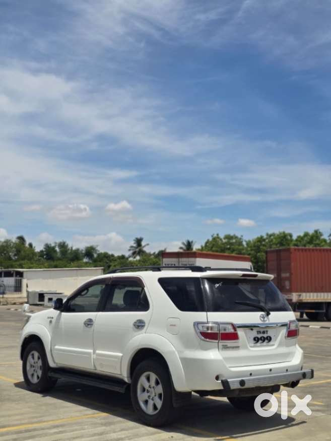 Toyota Fortuner 3.0 4x4 Manual, 2011, Diesel