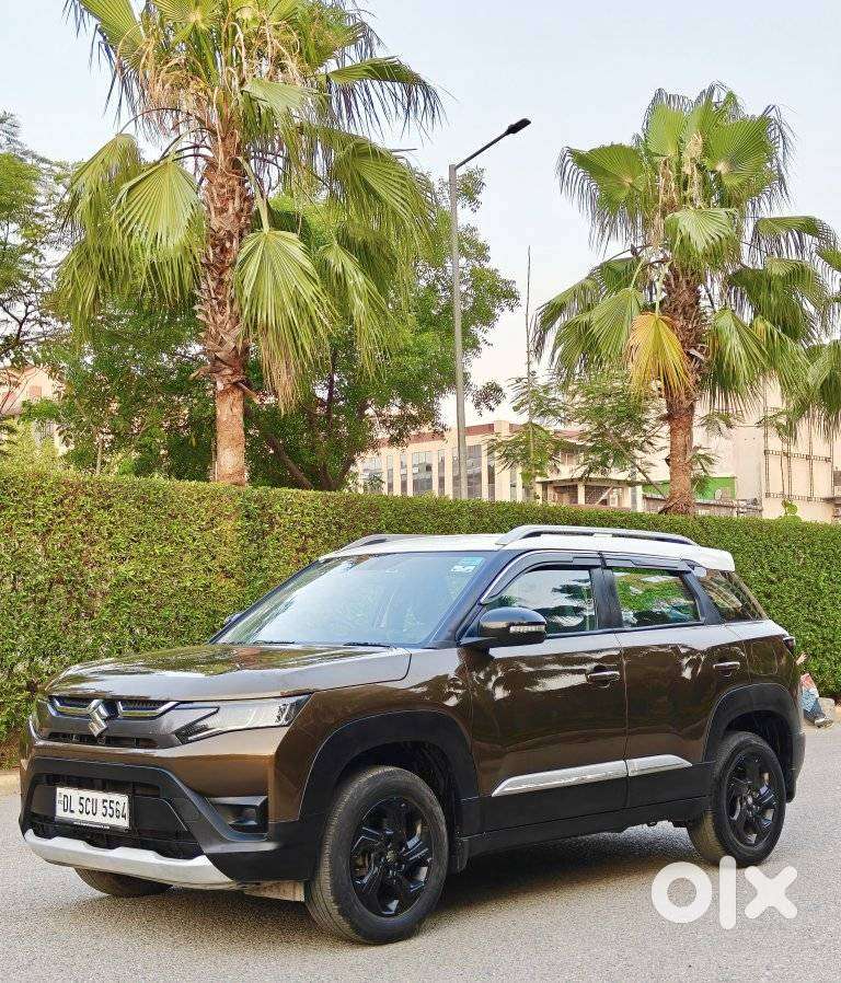 Maruti Suzuki Brezza 1.5 Zxi Plus Smart Hybrid Dual Tone, 2022, Petr..
