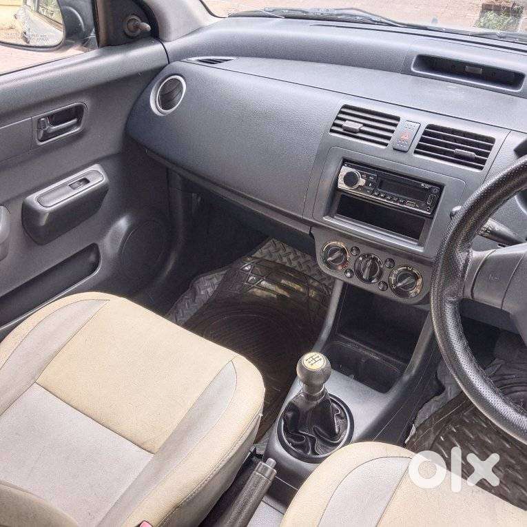Maruti Suzuki Swift Lxi Bsiv, 2007, Petrol