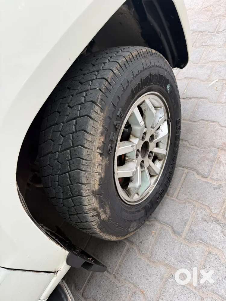 Mahindra Tuv 300 Plus 2019