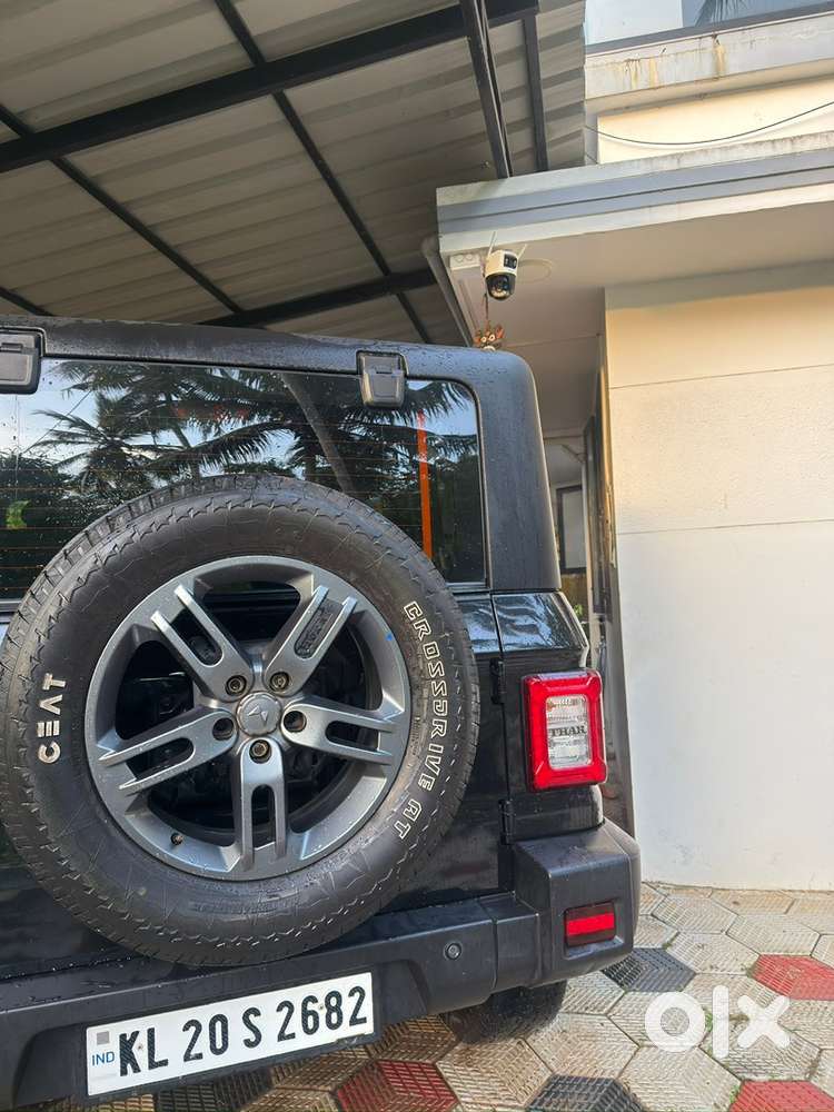 Mahindra Thar Petrol 2023