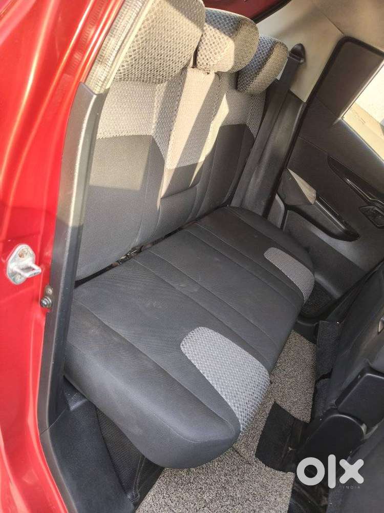 Mahindra Kuv 100 2016-2017 Mfalcon D75 K8 Dual Tone, 2017, Diesel