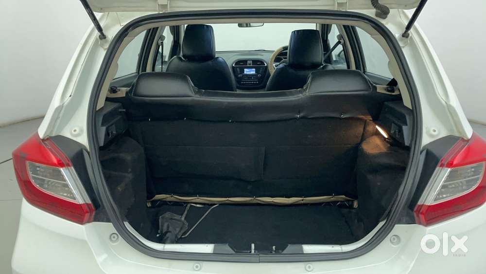 Tata Tiago Xza, 2017, Petrol