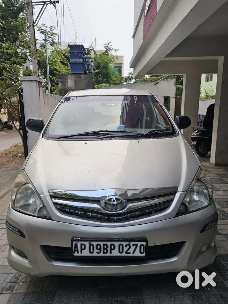 Toyota Innova 2.5 G Bsiii Diesel  Family Maintained  Negotiable