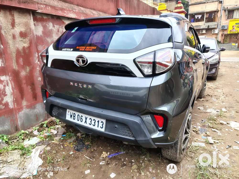 Tata Nexon Xm Plus (s)2022 Model Petrol With Sunroof