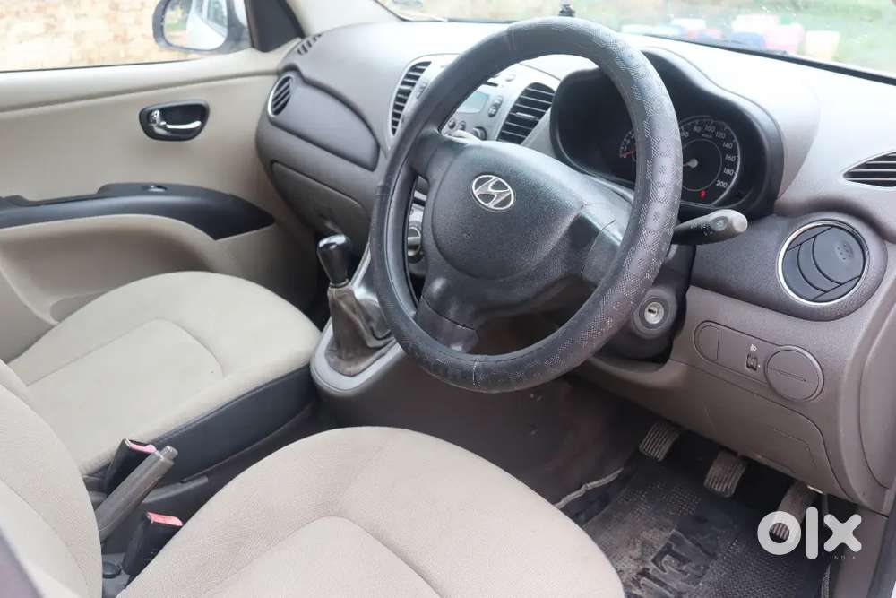 Hyundai I10 Sportz 2011 (paper Valid Till 2031)