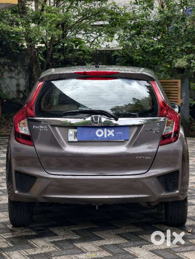 Honda Jazz V Automatic, 2016, Petrol