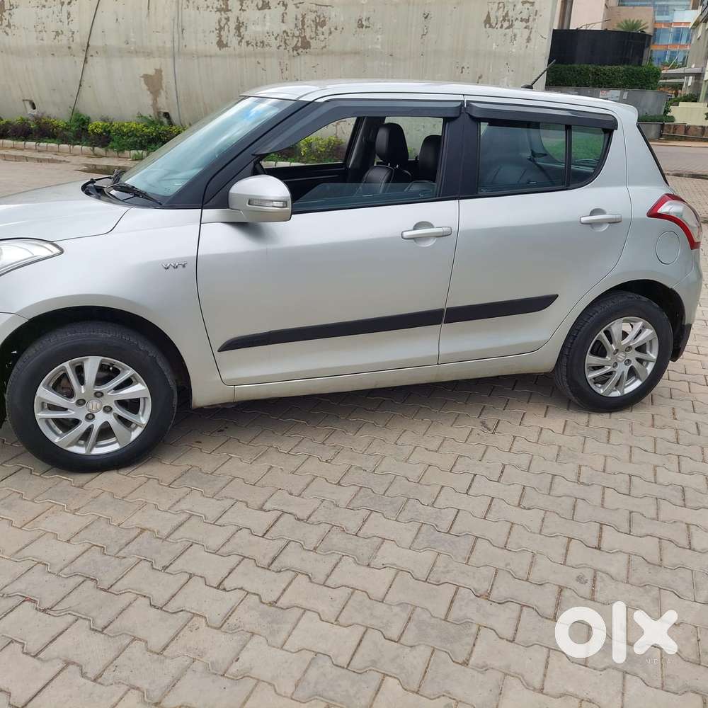 Maruti Suzuki Swift Vvt Zxi, 2013, Petrol