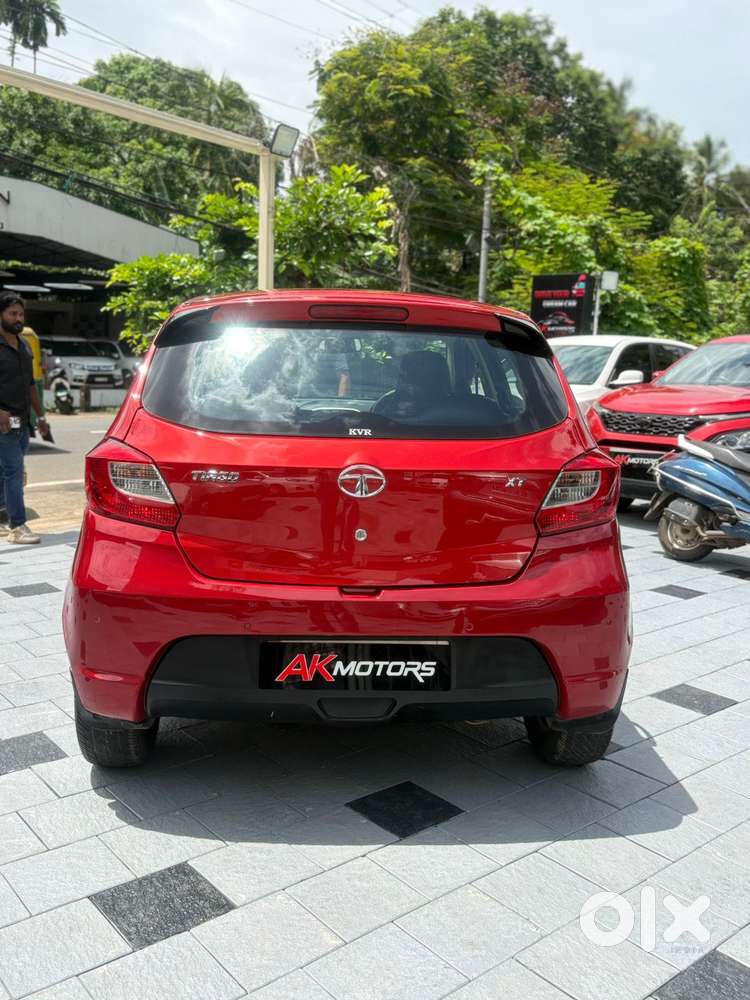 Tata Tiago 1.2 Revotron Xt (o), 2017, Petrol