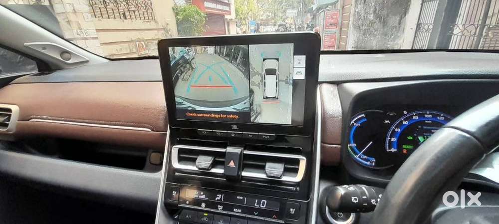 Toyota Innova Hycross 2.0 Zx Hybrid 7 Str, 2023, Petrol