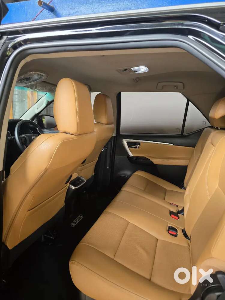 2023 Model Toyota Fortuner 4×4 Automatic 4wd Single Ownership 21,000km