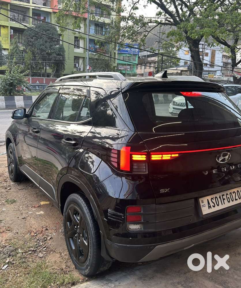 Hyundai Venue Sx 1.2 Mt Knight Edition, 2023, Petrol