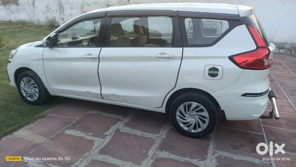 Maruti Ertiga Vxi 2023 Hybrid Petrol