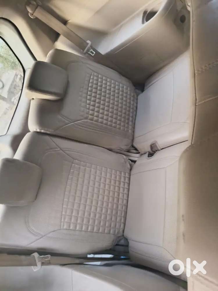 Maruti Suzuki Ertiga Vxis 2024