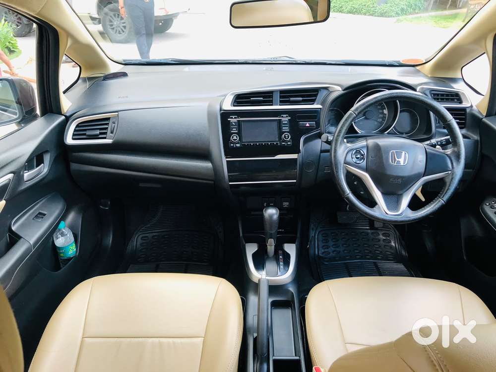 Honda Jazz V Automatic, 2017, Petrol
