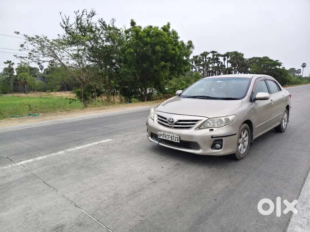 Toyota Corolla Altis 2012 High End Model Petrol