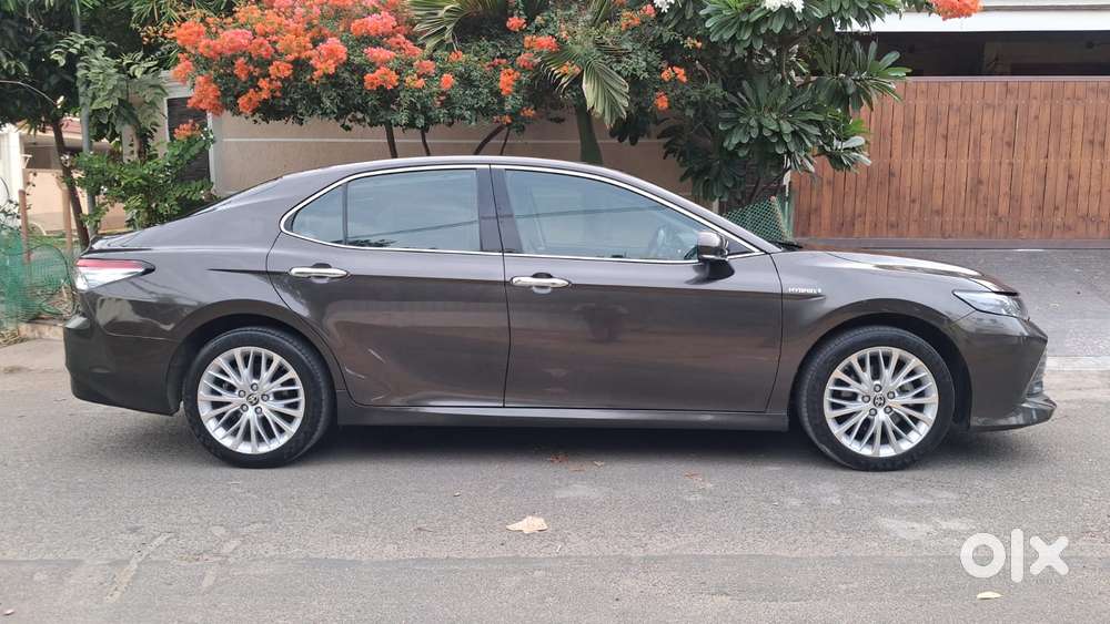 Toyota Camry Hybrid, 2020, Petrol