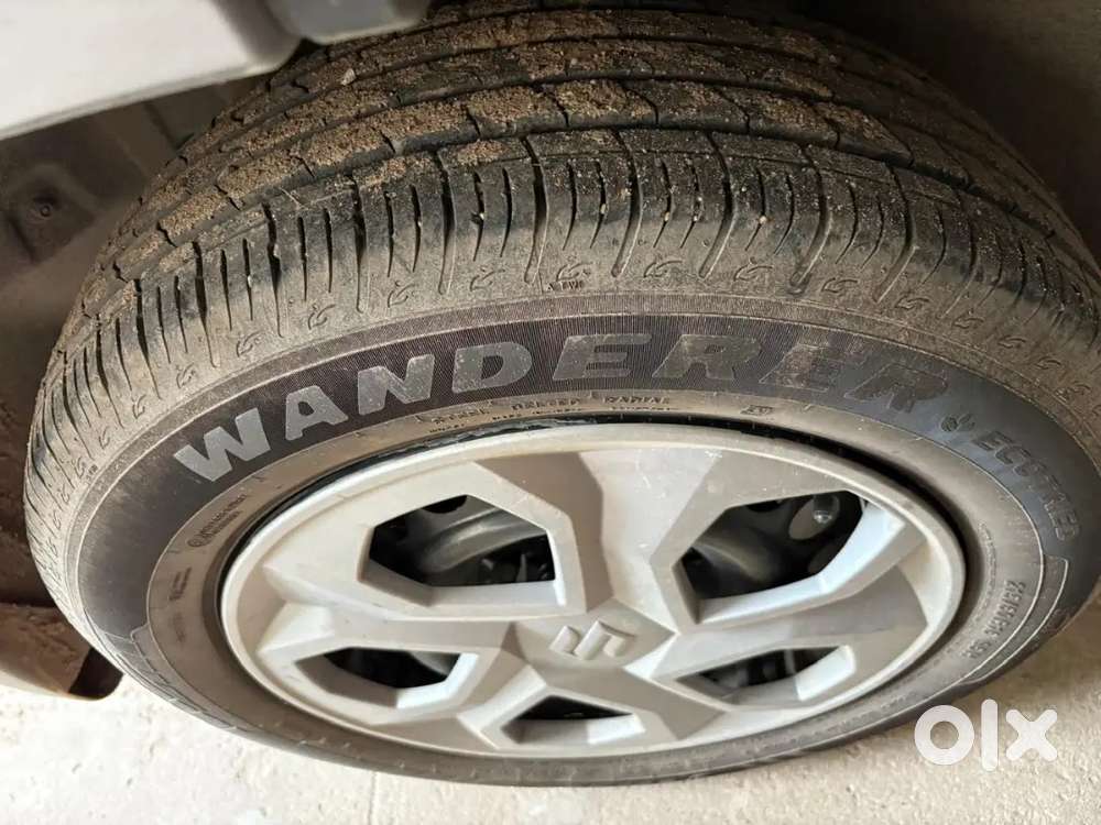 Maruti Suzuki Brezza 2025 Petrol 9500 Km Driven Automatic